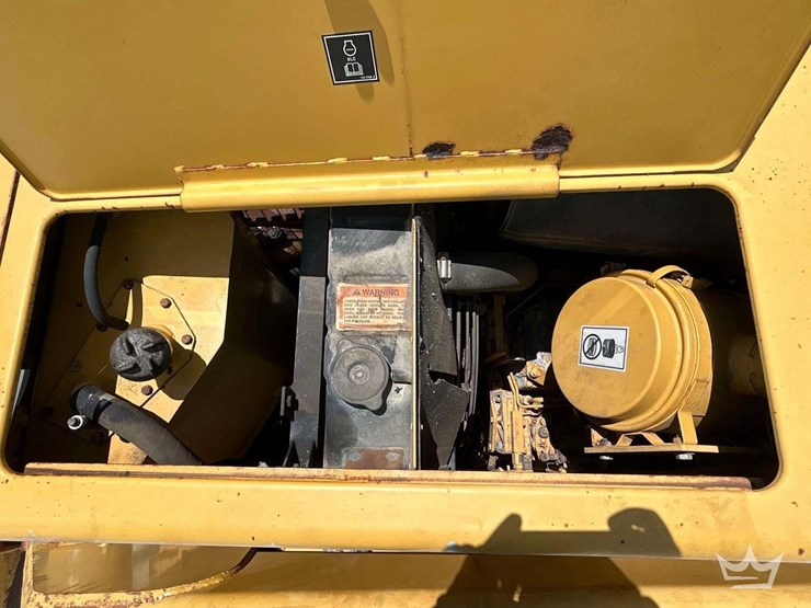 1999-caterpillar-446b-image-7