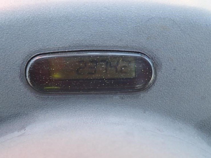 komatsu-fg25st-16-image-23