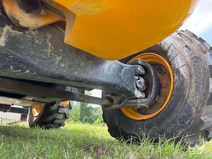 2020-jcb-930-image-34