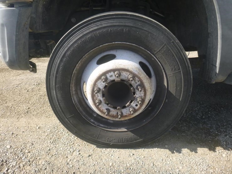 2015-ford-f550-image-15