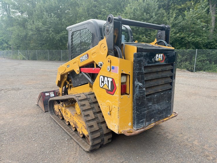 2020-caterpillar-259d3-image-3