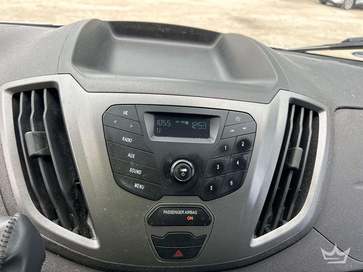 2016-ford-transit-image-18