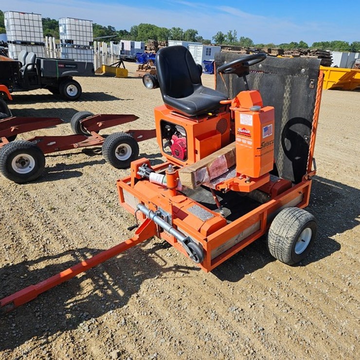 #32 • Salsco Greens Roller & Trailer