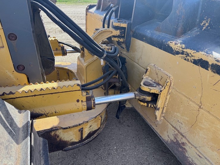 2002-deere-650h-lgp-image-16