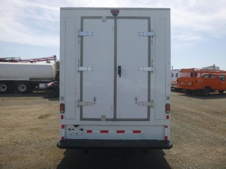 2023-gmc-3500-image-6