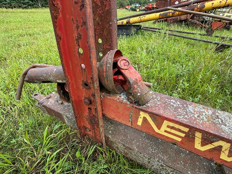 new-holland-s717-image-16