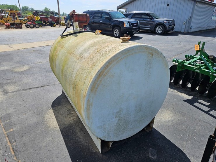 #167-•-500-gallon-fuel-tank-&-pump-image-5