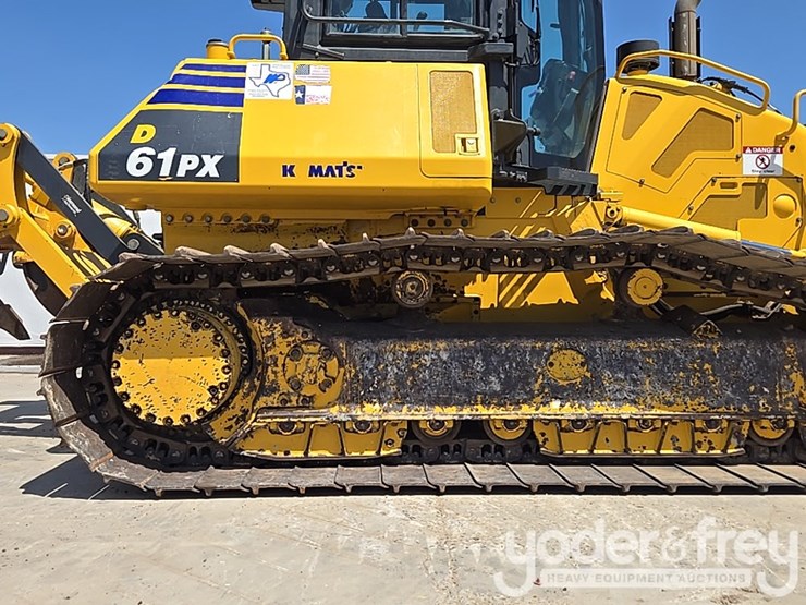 2023-komatsu-d61px-24-image-16