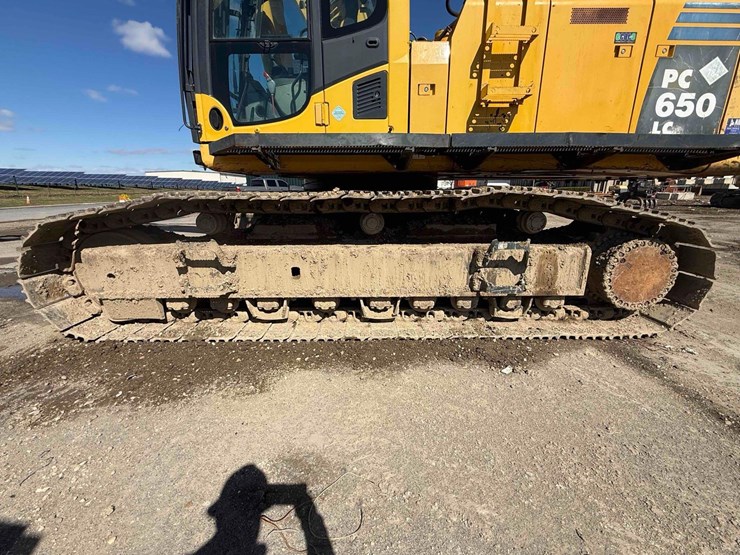 2014-komatsu-pc650-image-12