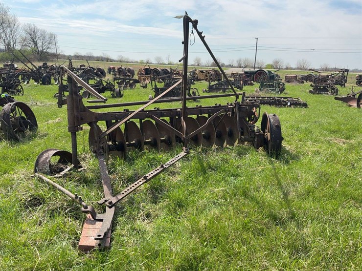 case-8’-disk-plow-image-11