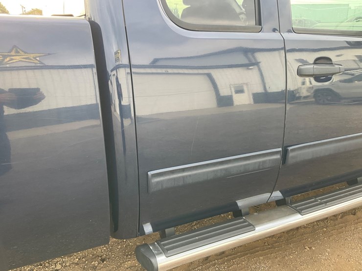 #2052-•-2010-chevrolet-silverado-4x4-pickup-truck-image-49