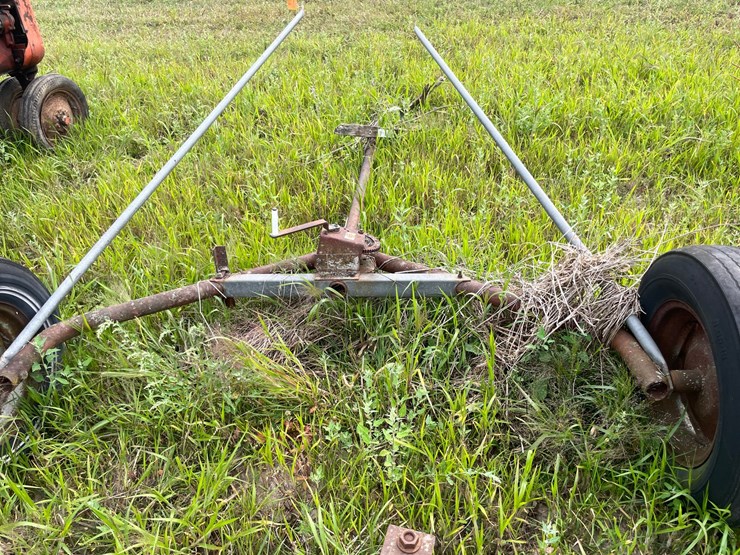 #2616-•-8"-x-27'-hutch-auger-with-(2)-wheel-auger-caddie-with-winch-image-8