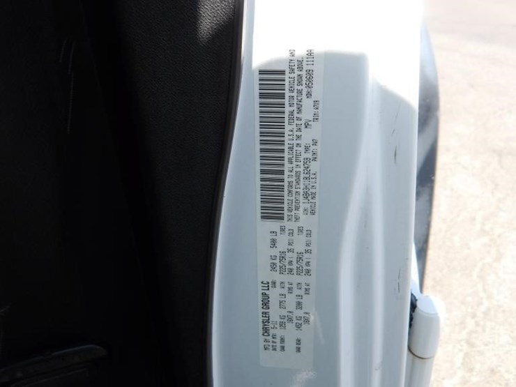 2011-jeep-wrangler-image-29