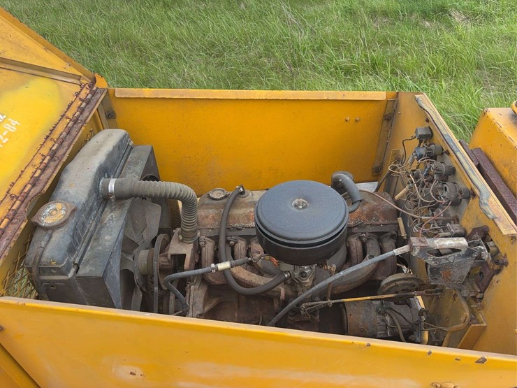 united-tractor-company-tug-image-39
