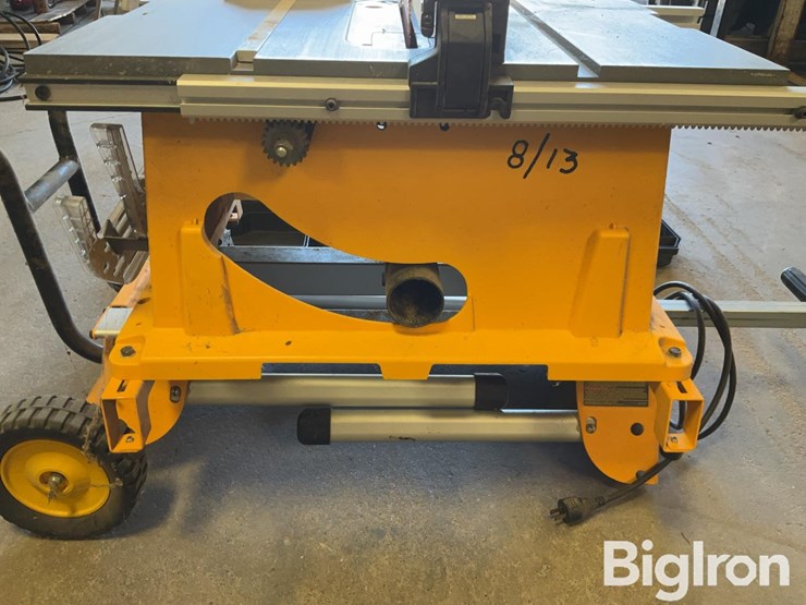 dewalt-table-saw-&-handheld-wood-working-tools-image-17