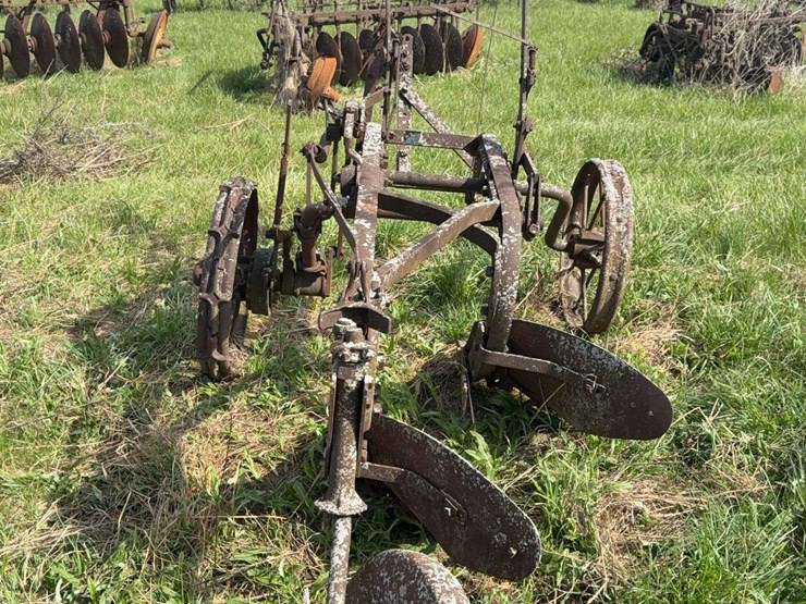 john-deere-16-image-5
