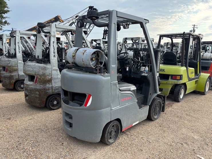 #2074-•-nissan-uni-carry-forklift-propane-image-2