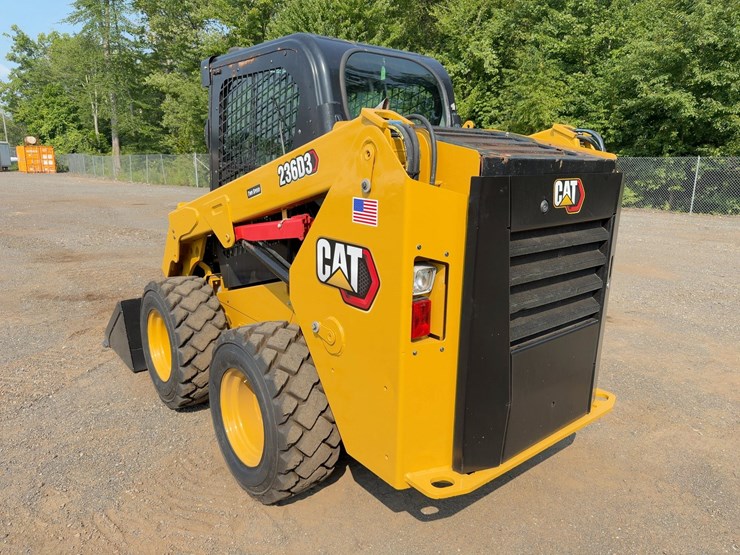 2020-caterpillar-236d3-image-3