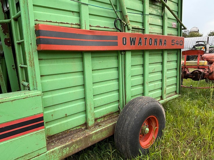 #2617-•-owatonna-540-stacker-image-12