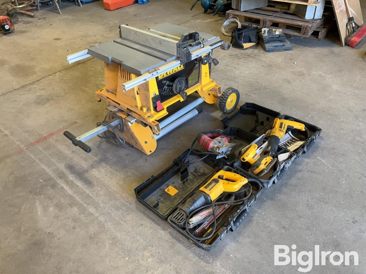 dewalt-table-saw-&-handheld-wood-working-tools-image-3