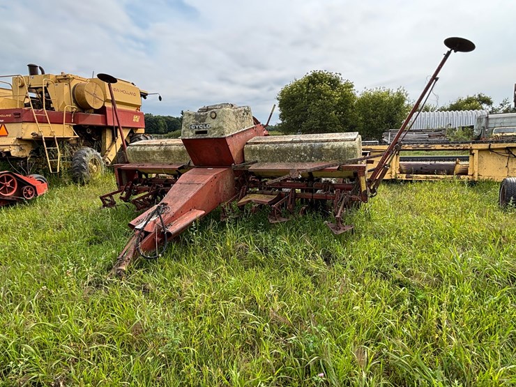 case-ih-400-image-1