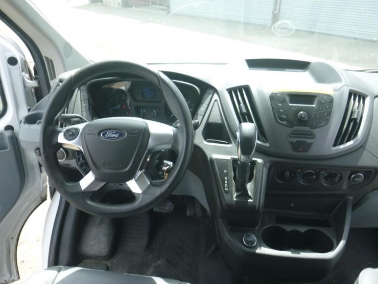 2018-ford-350-image-8