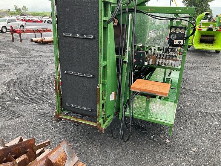 #296-•-2016-woodbine-rapido-loco-firewood-processor-image-44