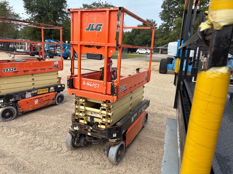 jlg-1932r-image-4