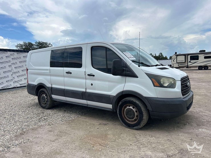 2016-ford-transit-image-2