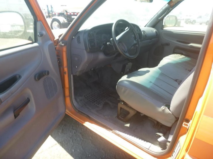 2001-dodge-ram-2500-image-8