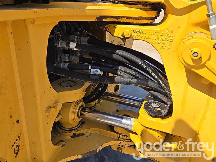 2019-deere-310sl-image-26
