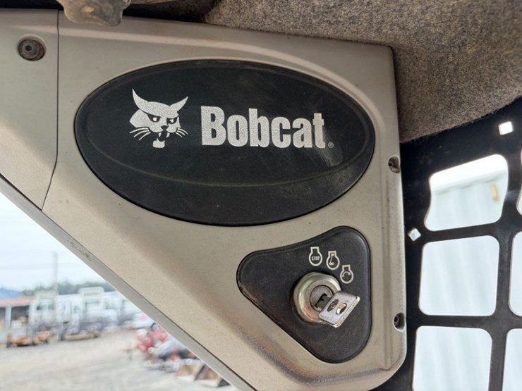 2008-bobcat-t190-image-22