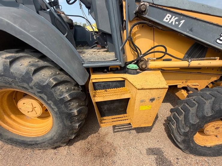 2013-deere-310sk-image-38