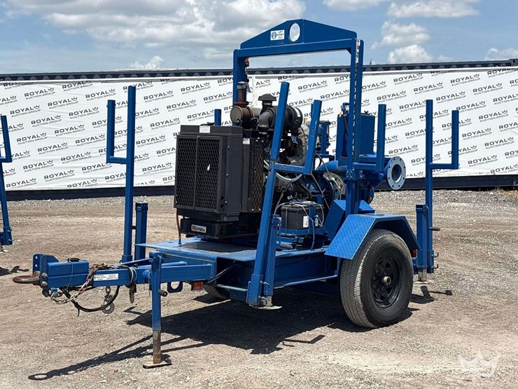 2021-thompson-6in-towable-pump-image-1