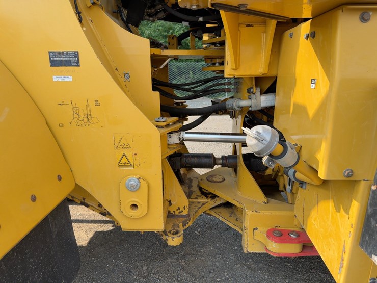 2019-caterpillar-950m-image-17
