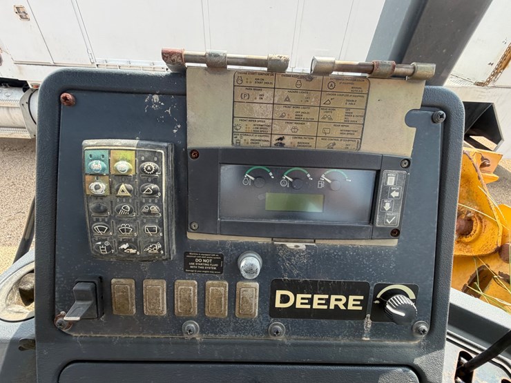 2013-deere-310sk-image-55