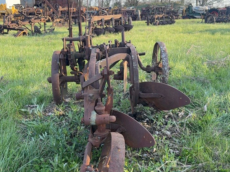 two-bottom-plow-image-4