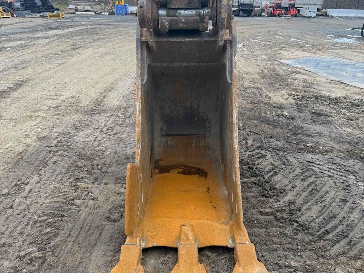 2018-caterpillar-325flcr-image-14