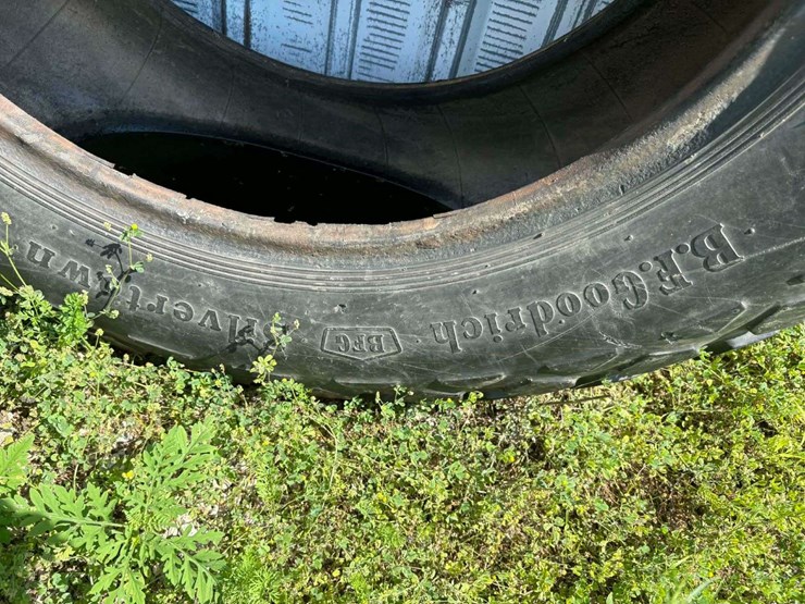turf-tires-image-4