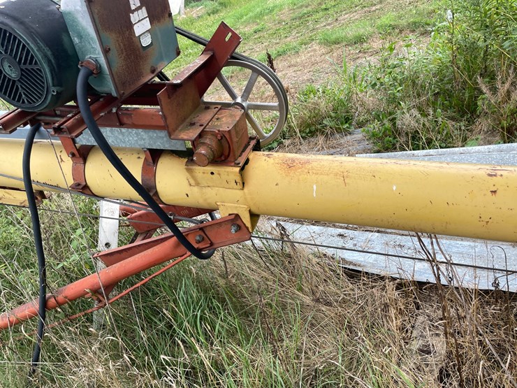#2584-•-westfield-8-x-46-grain-auger-image-4