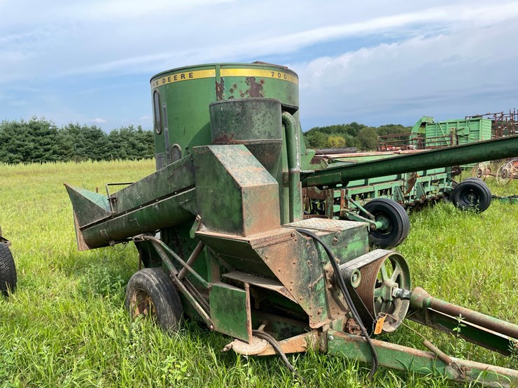 john-deere-700-image-3