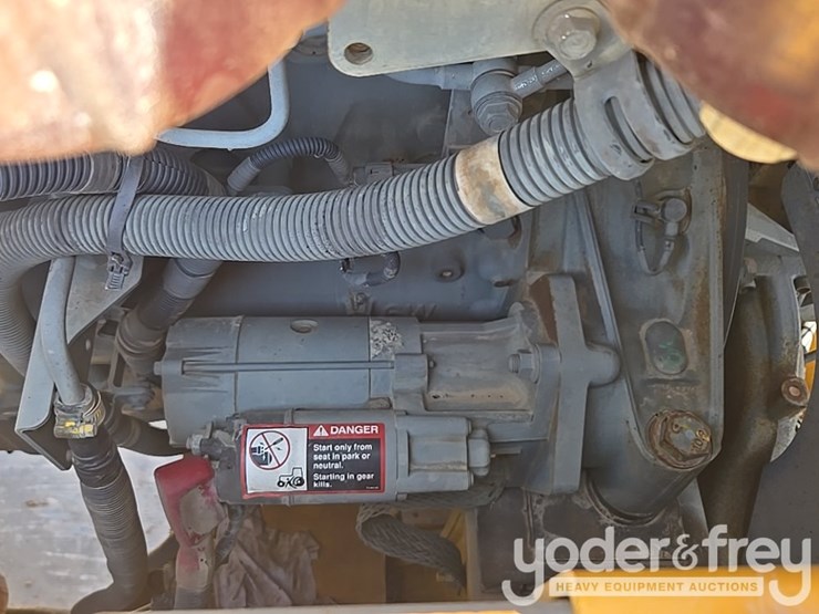 2011-deere-450d-lc-image-75