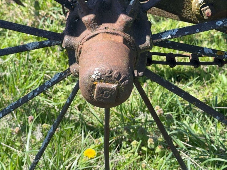 john-deere-pull-type-field-cultivator-image-3