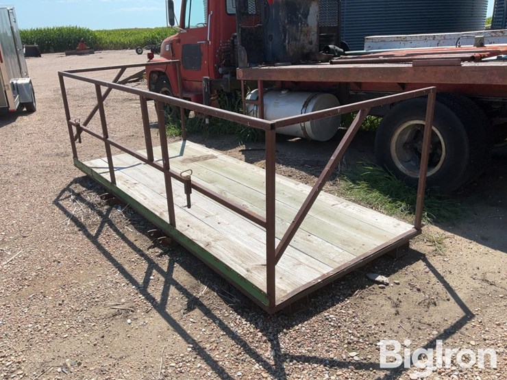 telehandler-forklift-work-platform-image-1