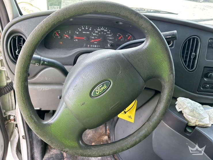 2006-ford-cargo-image-10