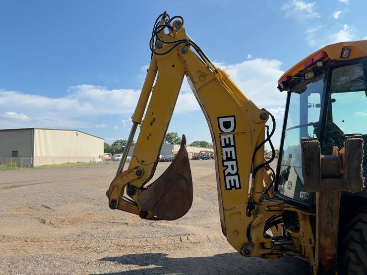 2005-deere-310sg-image-21
