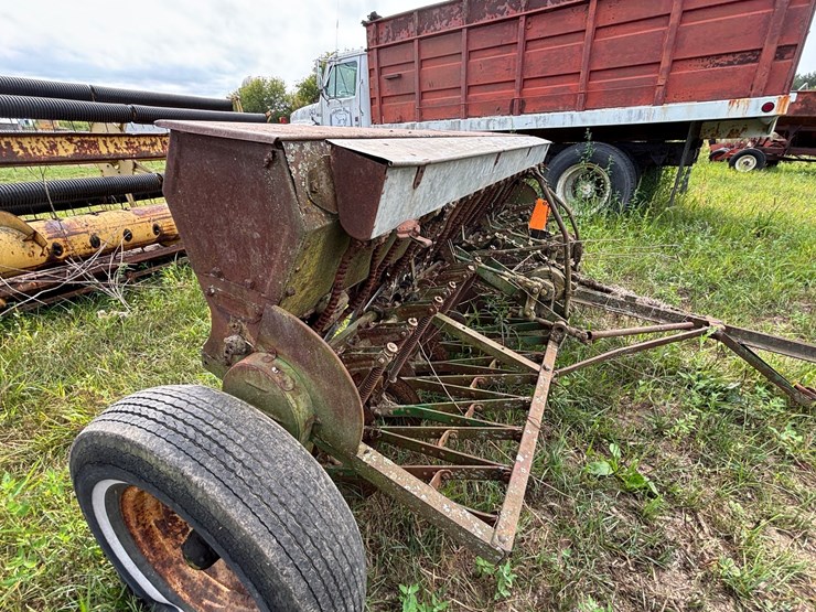 john-deere-8-image-16