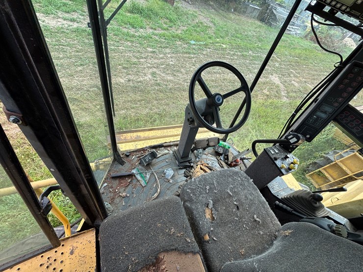 new-holland-tr98-image-24