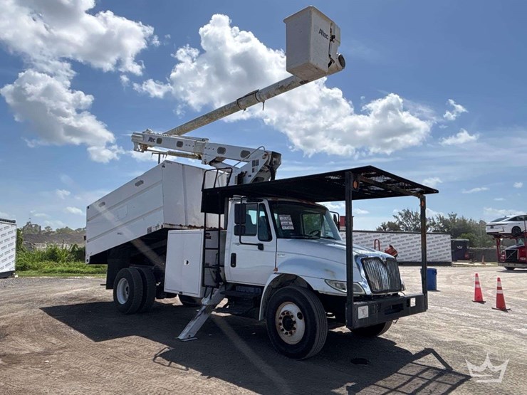 2012-international-durastar-4300-image-2