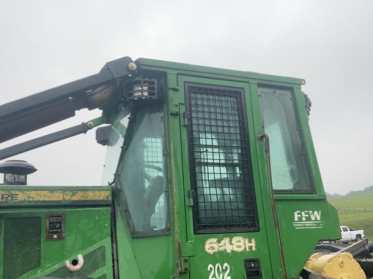 2014-deere-648h-image-31